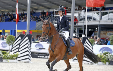 Anouk de Ruijter with Darero