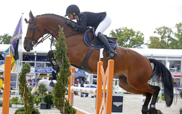 Anouk de Ruijter with Darero