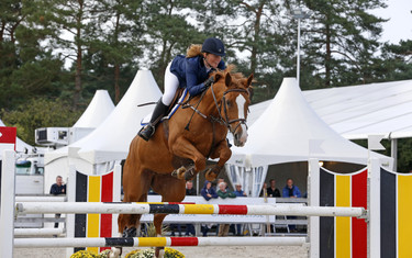 Axelle Druyts with Ellexa de Nuit 