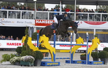 Jennifer Pedersen with Quisandro