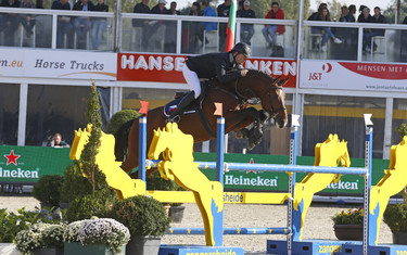 Marek Hentsel with Pandrhola