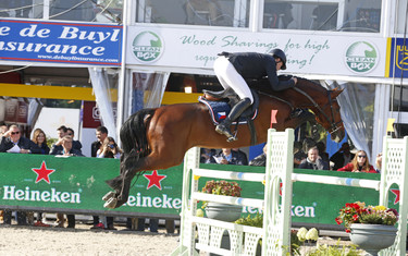 Marek Hentsel with Pandrhola