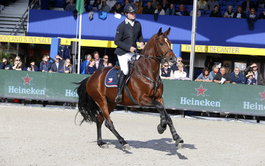 Marek Hentsel with Pandrhola