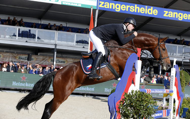 Marek Hentsel with Pandrhola