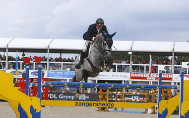 Magnus Österlund with Comfortuna VDL