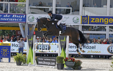 Maikel van Mierlo with Earley