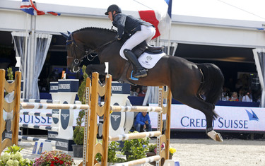 Pieter Clemens with Diamond Flying