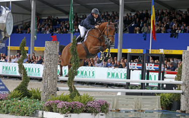 Yves Vanderhasselt with Jeunesse