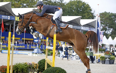 Florian Meyer zu Hartum with La Barca