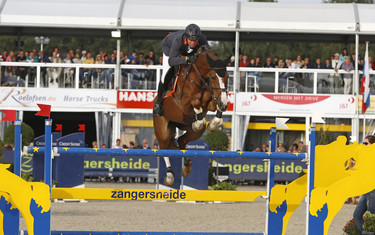 Florian Meyer zu Hartum with La Barca