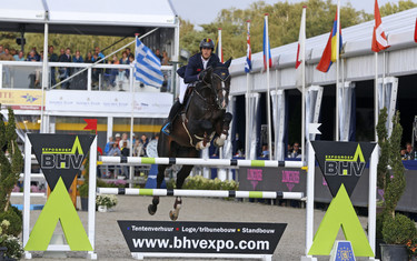 Nicola Philippaerts with Chilli Willi