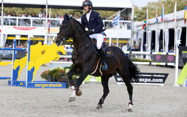 Nicola Philippaerts with Chilli Willi