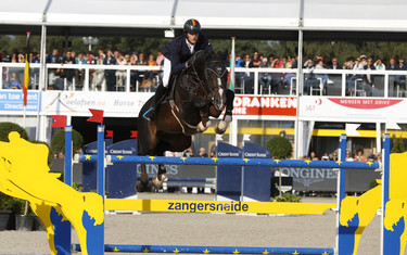Nicola Philippaerts with Chilli Willi