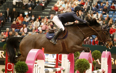 Maikel van der Vleuten with Delina