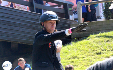 (c) World of Showjumping