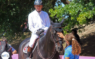 (c) World of Showjumping