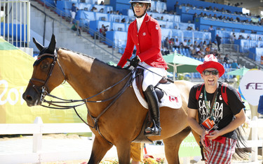 Amy Millar, Heros