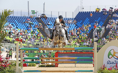 Sergio Alvarez Moya, Carlo 273