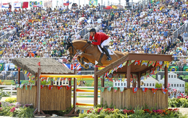 Daniel Deusser, First Class