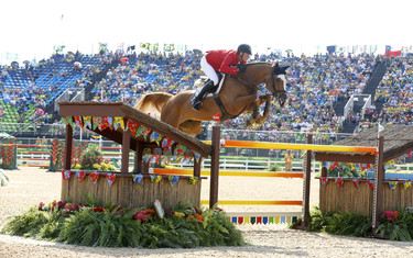 Daniel Deusser, First Class