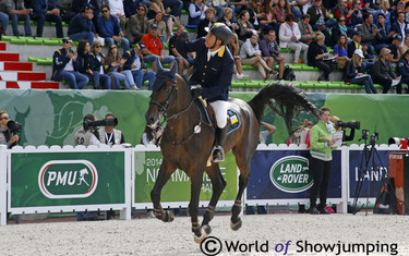 A happy Alexander Onischencko goes clear for Ukraine on Valentino Velvet.