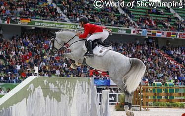 The amazing Cornado NRW and Marcus Ehning jumping the Mont St Michel. 