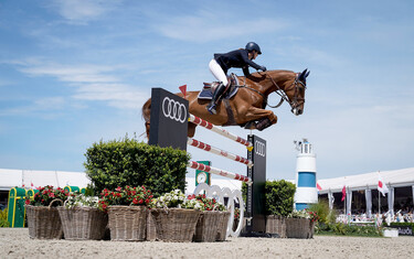 Simone Blum and DSP Alice ended second, while Bertram Allen and Harley vd Bisschop finished third. Photos © Pierre Costabadie/Scoopdyga.
