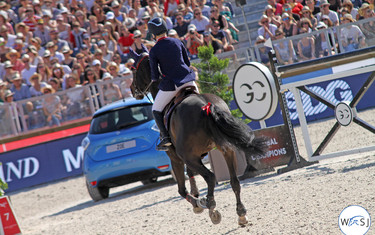 © World of Showjumping