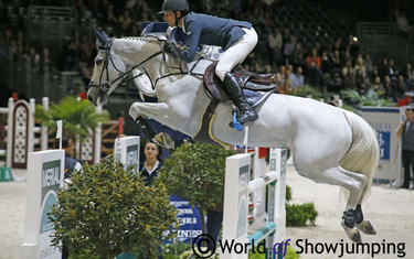 Hopes were high for home rider Kevin Staut, but unfortunately the front pole on the oxer at ten fell to the ground for him and Silvana putting them as rank 17 overall at this point.