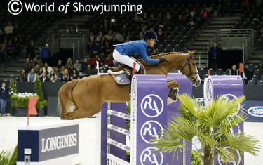 Luciana Diniz and Fit For Fun rank thirteen after a first clear round.