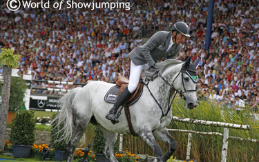Ludger Beerbaum and Chiara had one pole down in the second round, finally placed as number eight. 