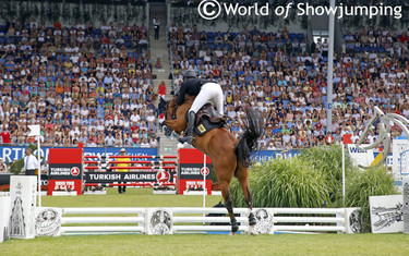 Marco Kutscher and Liberty Son produced a super first round, but a pole fell towards the end of the course. 