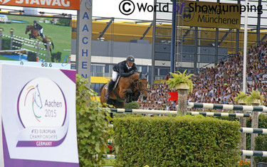 Paul Estermann and Castlefield Eclipse rode a beautiful first round.