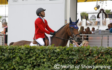 Kent Farrington enters the ring with a deeep breath.