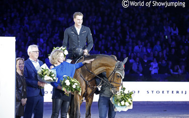 Sterrehof's Opium during his retirement ceremony at Jumping Amsterdam