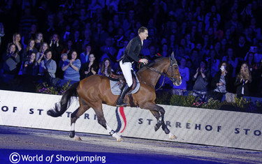 Sterrehof's Opium during his retirement ceremony at Jumping Amsterdam