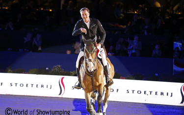 Sterrehof's Opium during his retirement ceremony at Jumping Amsterdam