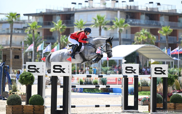 Photo © Hervé Bonnaud / www.1clicphoto.com.