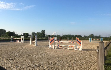 Private stable for rent in Belgium, Vrasene
