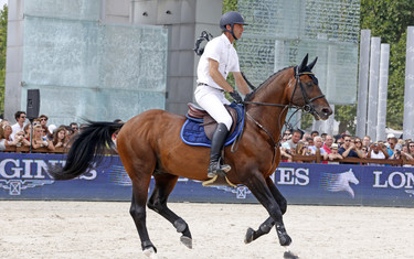 Aymeric de Ponnat with Armitages Boy 
