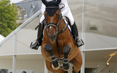 Emma Augier de Moussac with Charly Brown