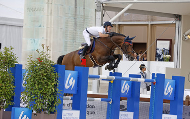 Maikel van der Vleuten with Vdl Groep Verdi Tn NOP