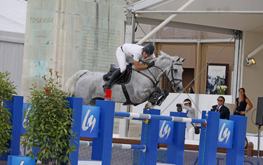 Sergio Alvarez Moya with Carlo 273