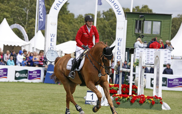 Janne Friederike Meyer with Goja