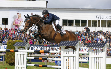 Michael Whiitaker with Calcourt Falklund