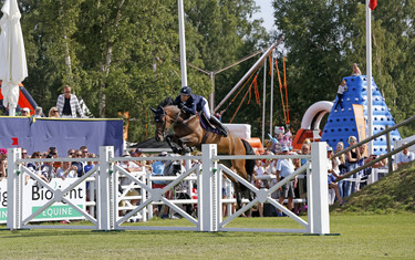 Maikel van der Vleuten with Vdl Groep Quatro