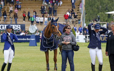Charlotte Mordasini with Romane du Theil 