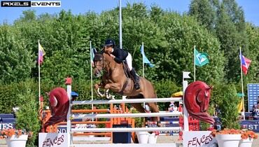 Home win for Margaux Rocuet and Iliade KDW Z in the CSI4* 1.45m Small Grand Prix L'Agence Fences in Deauville