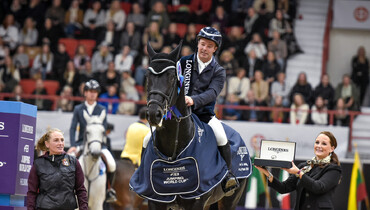Robert Whitaker and Vermento win the CSI5*-W 1.60m Longines FEI Jumping World Cup™ in Helsinki