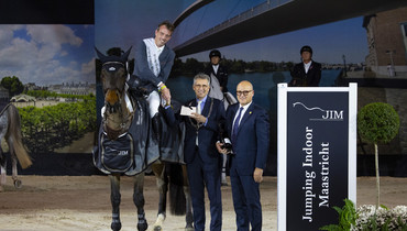 Bucket-list victory for Harrie Smolders in the CSI4* 1.55m Grand Prix of Maastricht